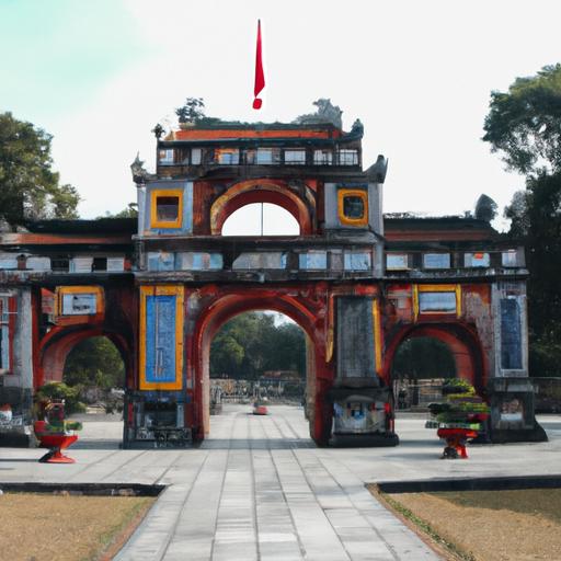 Cổng trầm mặc dẫn đến khu di tích lịch sử ở Bắc Ninh.